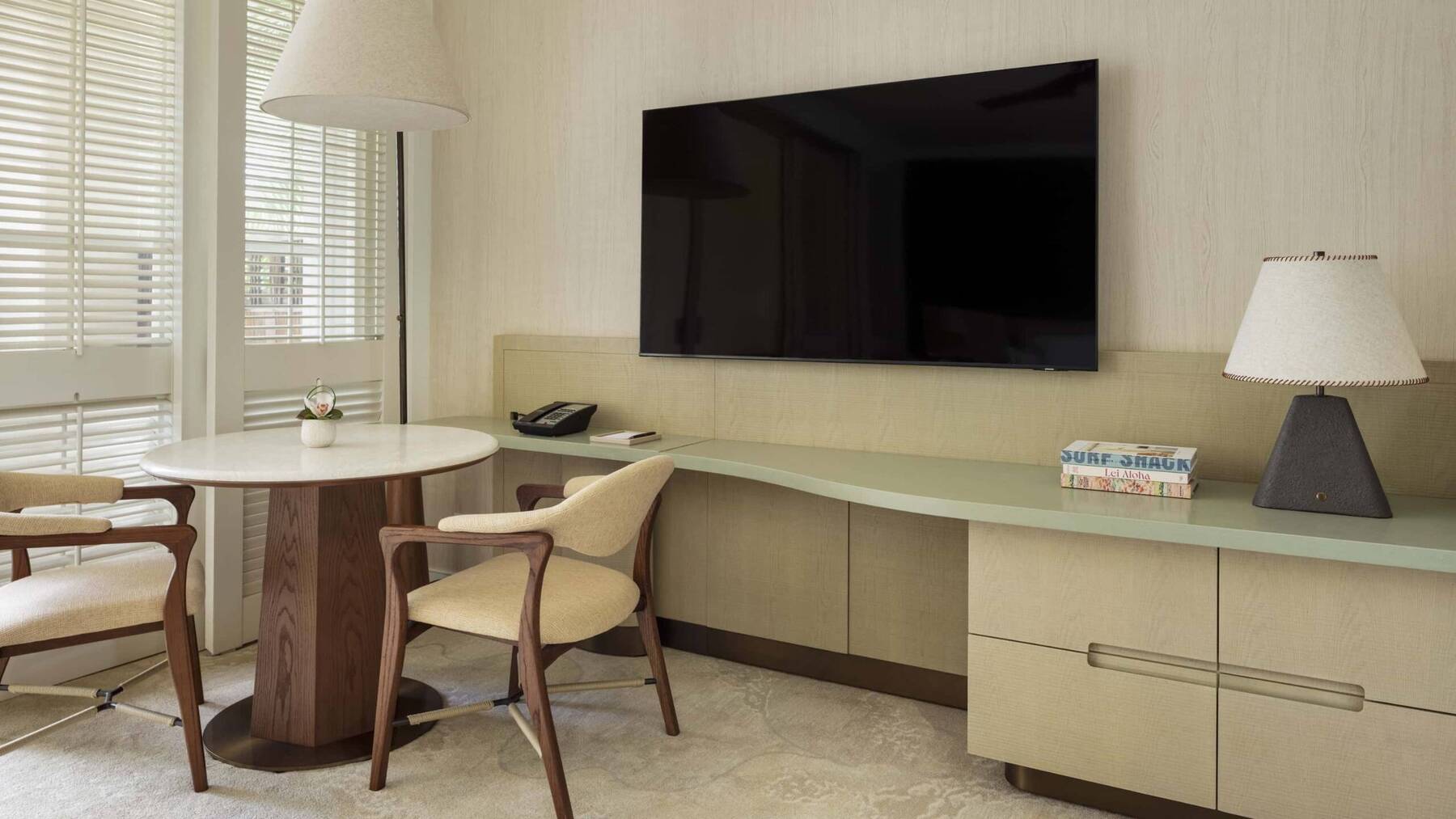 Accessible Deluxe Room with Outdoor Spa Tub