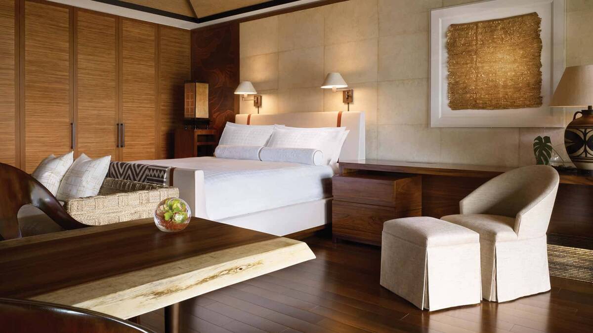 Ocean Front Accessible Room - King Bed