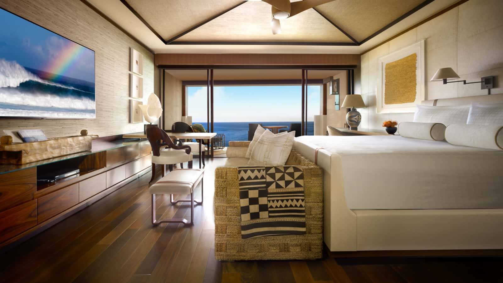 Prime Ocean Front Accessible Room - King Bed