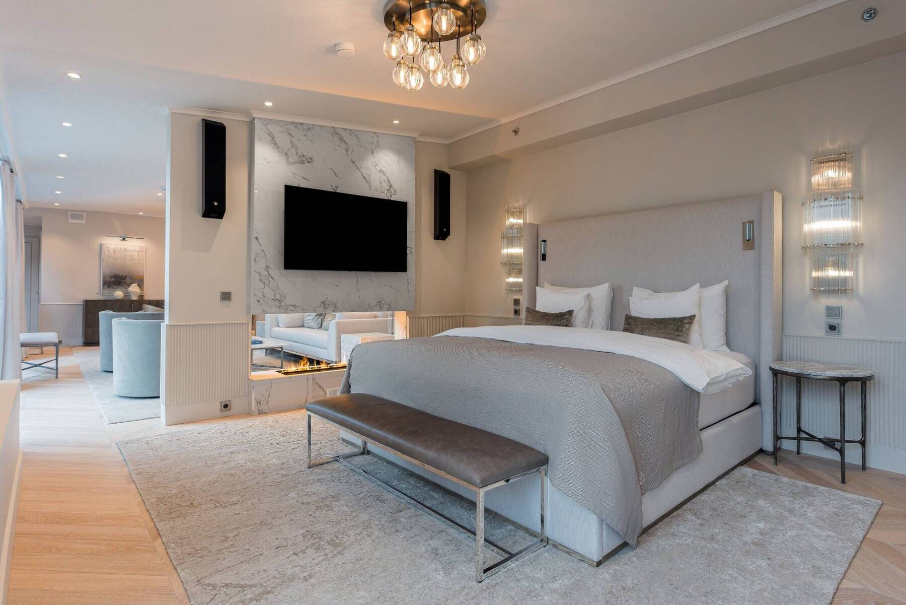 Penthouse Suite