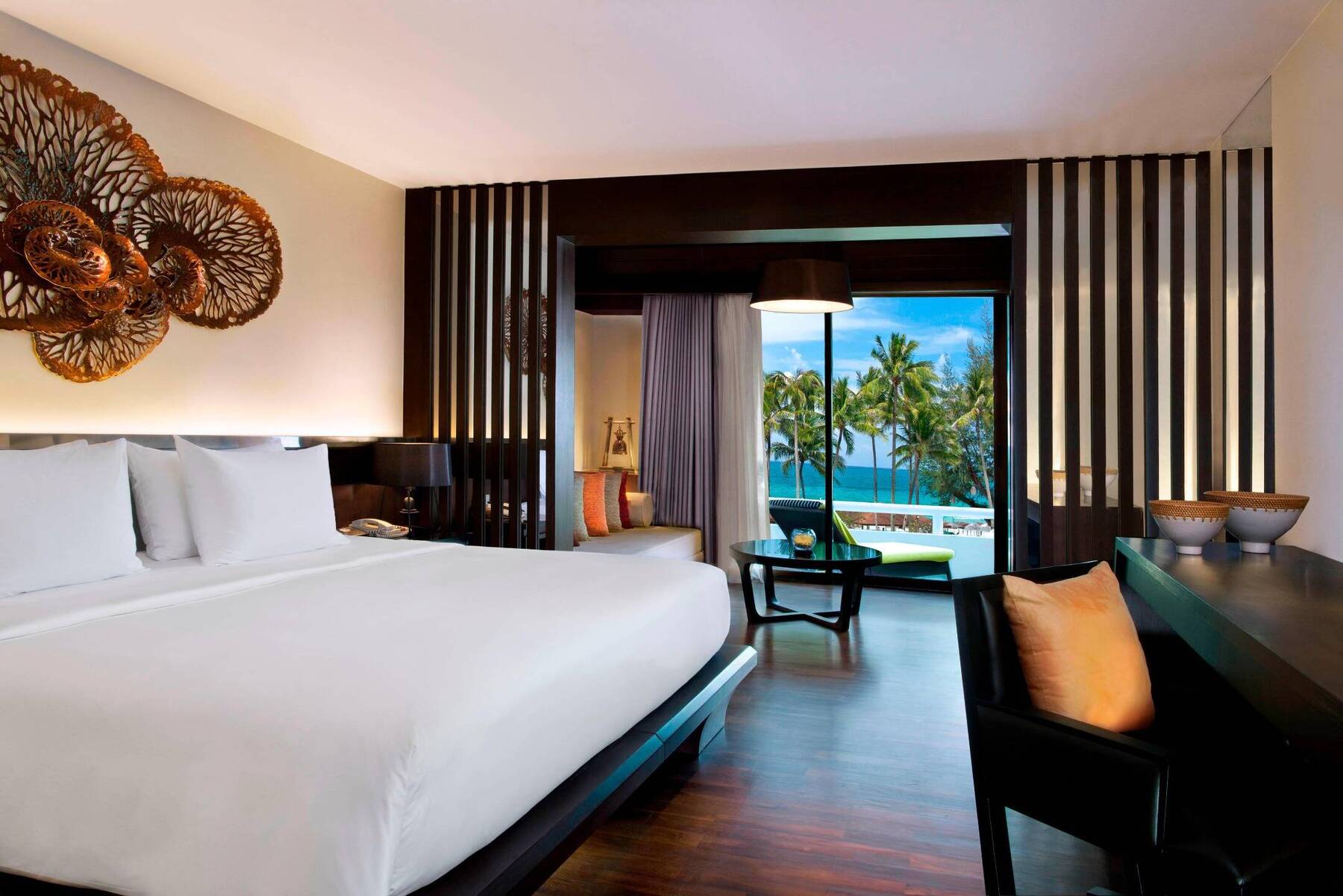 JUNIOR SUITE KING, OCEAN VIEW