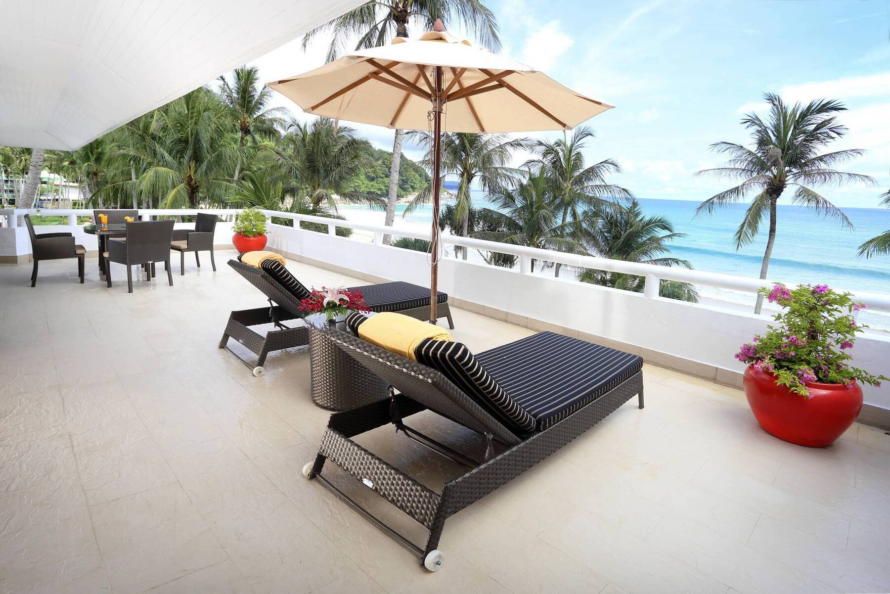 ONE BEDROOM KING SUITE, OCEAN VIEW TERRACE