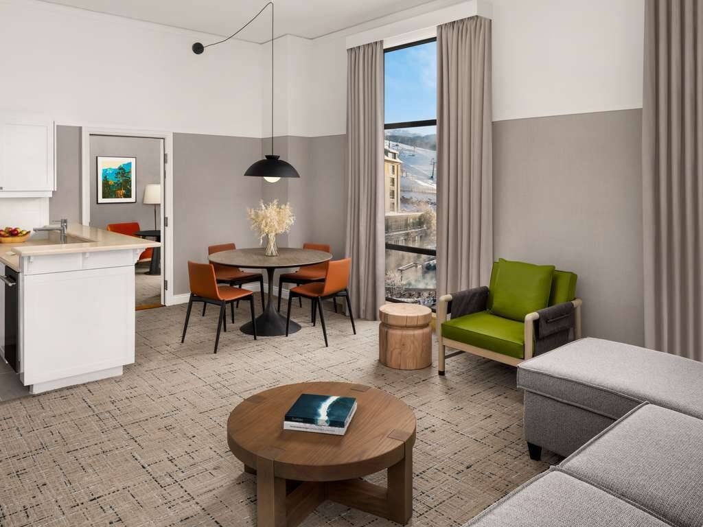 Corner Residence 