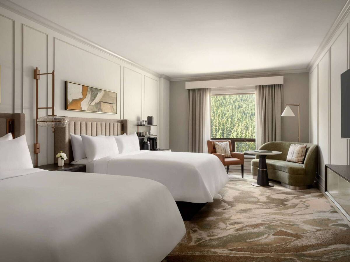Deluxe Mount Temple with Two Queen Beds