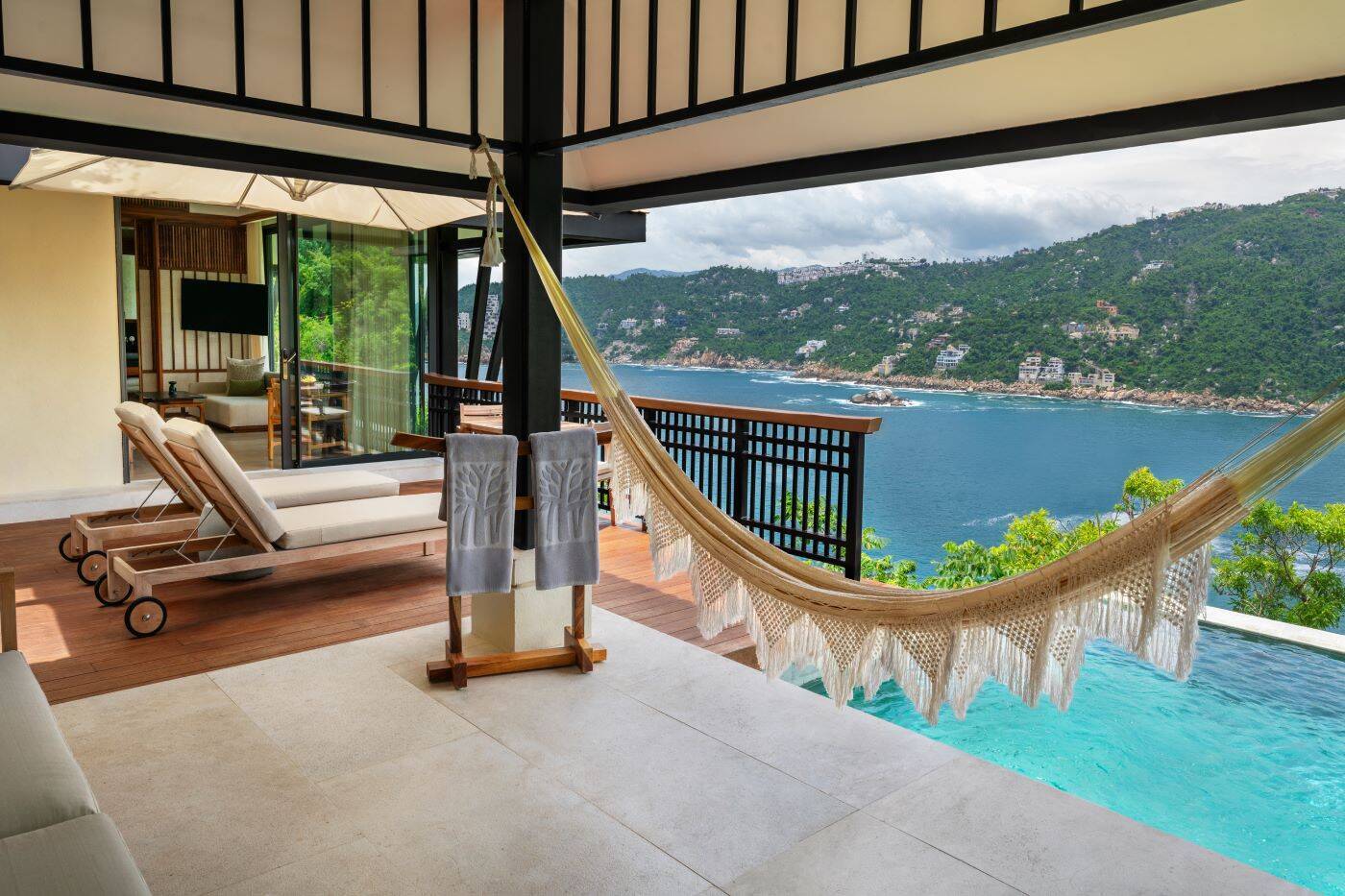 Ocean View Pool Villa King