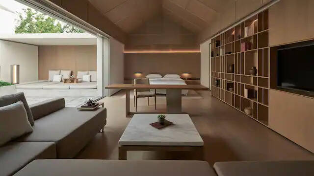 Garden Villa King