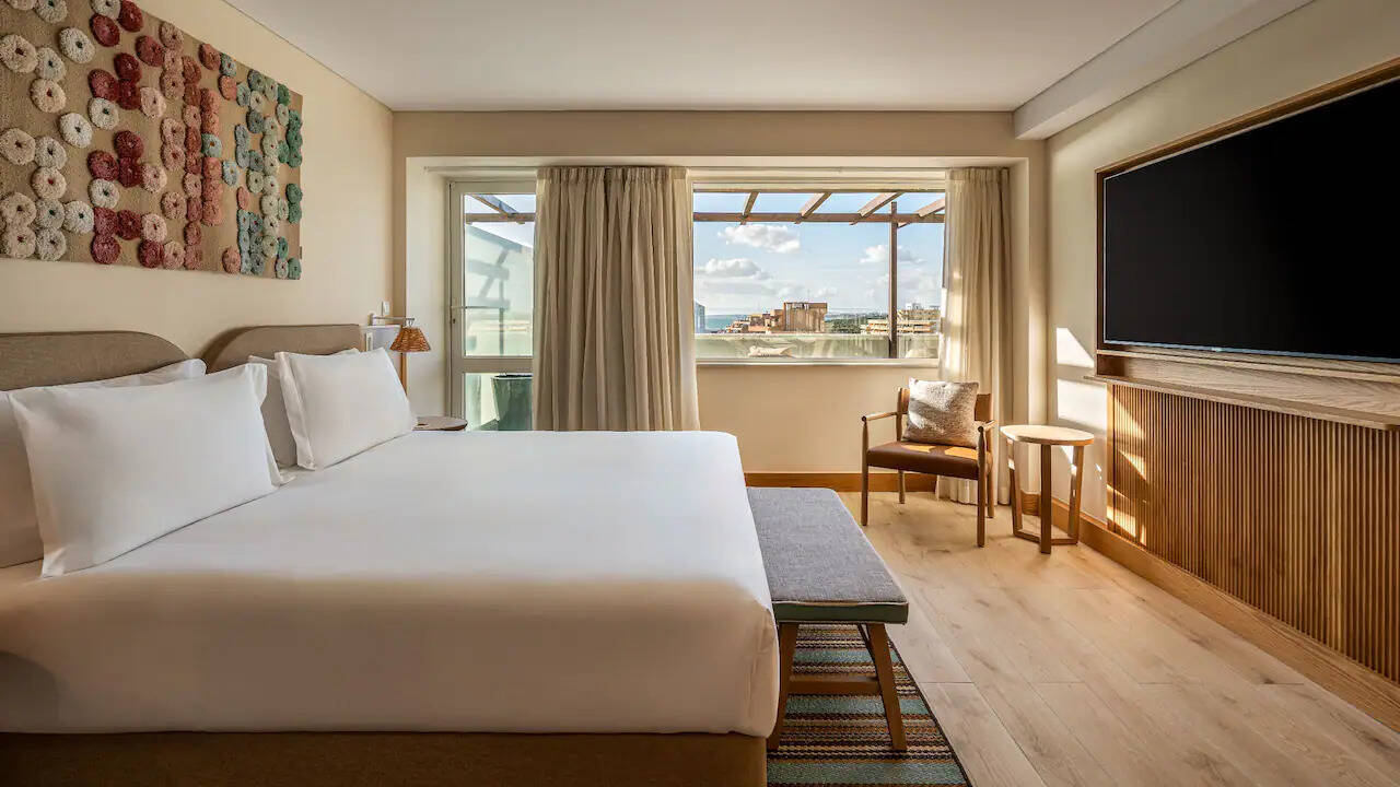 REGENCY SUITE