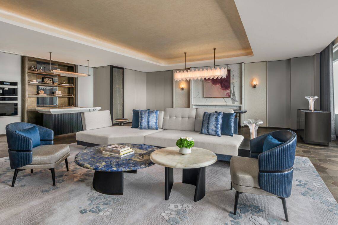 CLUB PRESIDENTIAL KING SUITE, YANGTZE RIVER VIEW