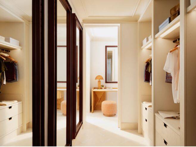 JUNIOR SEA VIEW SUITE