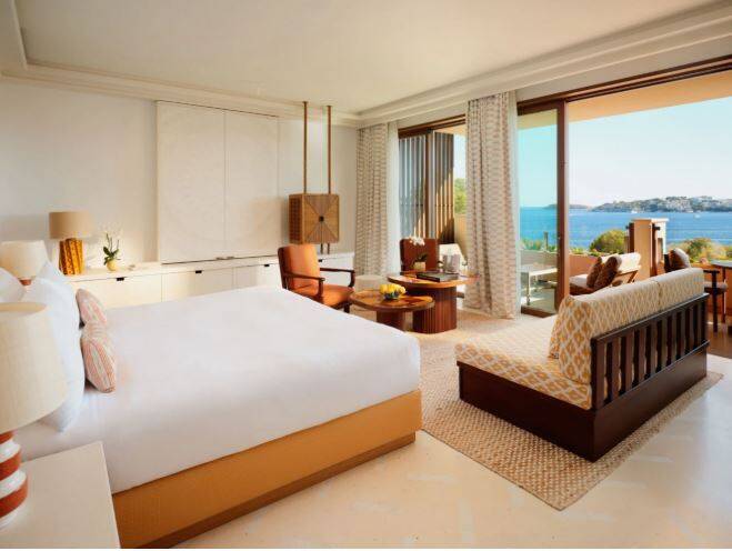 PREMIER SEA VIEW SUITE