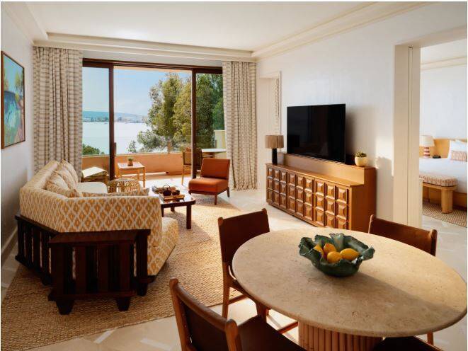 PREMIER SEA VIEW SUITE WITH ROOF TOP POOL