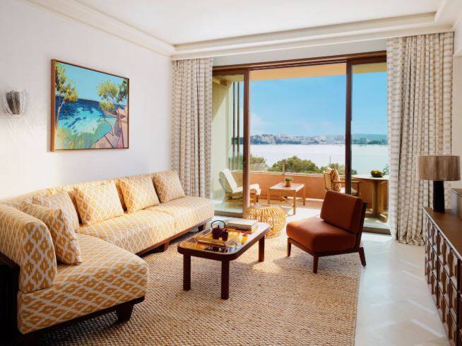 PREMIER SEA VIEW SUITE WITH ROOF TOP POOL