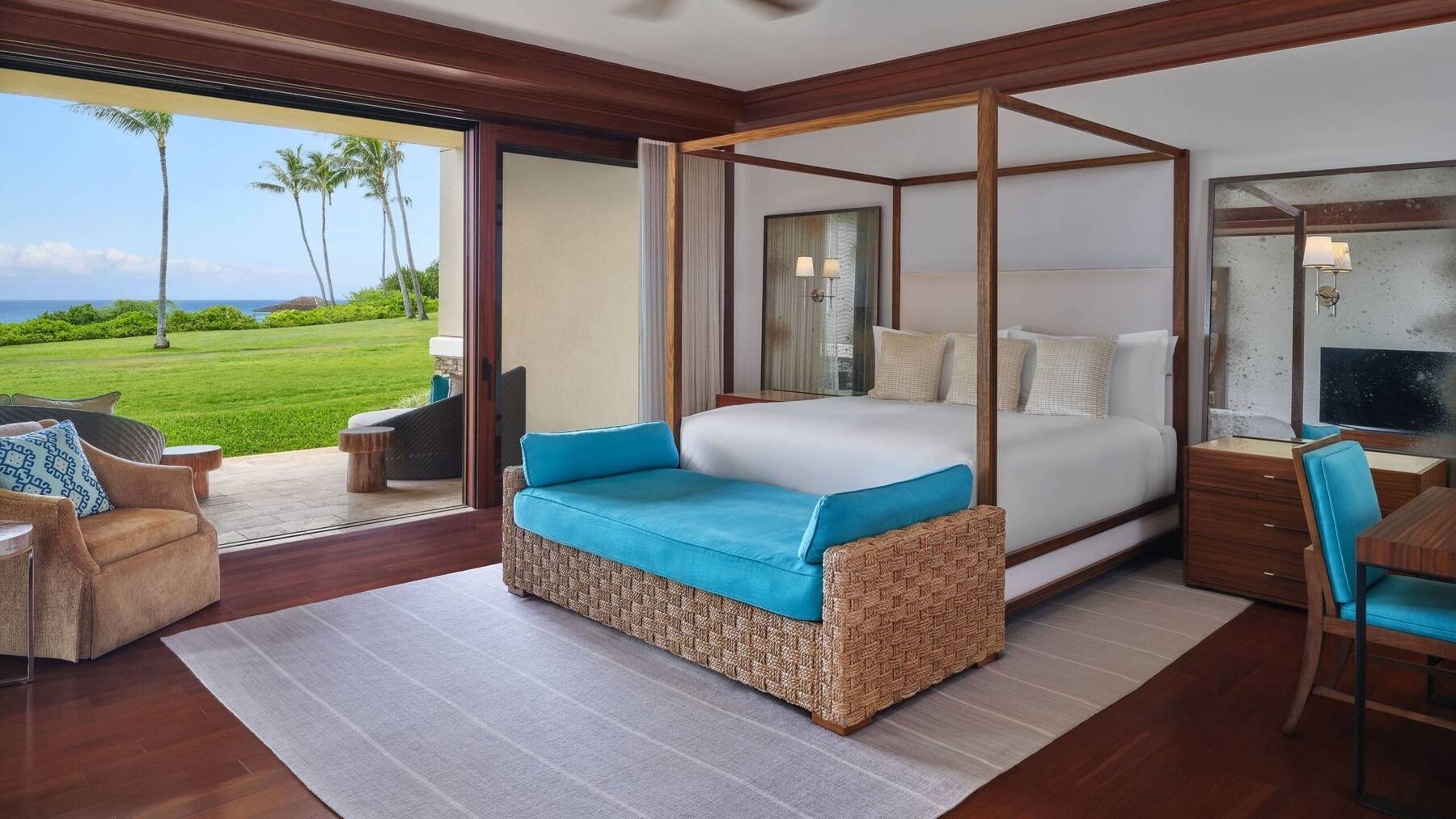 SIGNATURE OCEANFRONT FOUR BEDROOM RESIDENCE