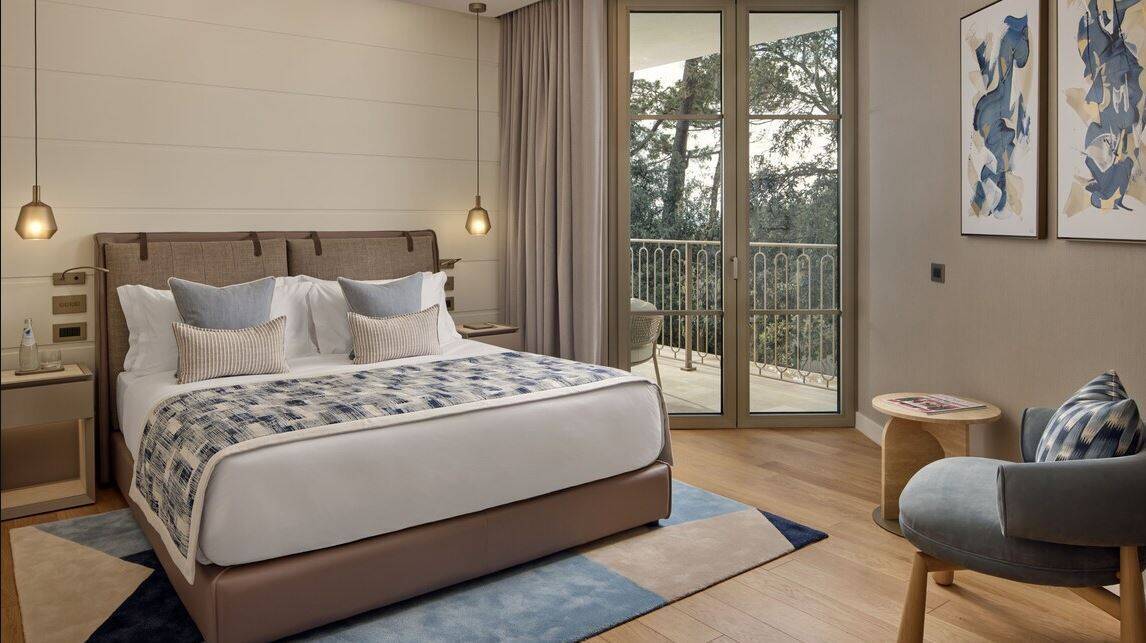 JUNIOR SUITE KING BALCONY