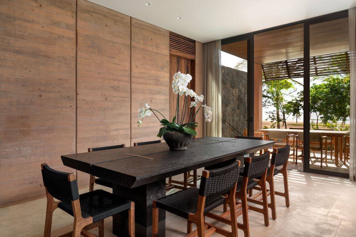 BEACH FRONT KING VILLA, SOFA BED