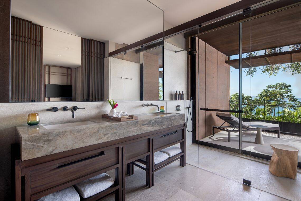 PANORAMIC OCEAN VIEW FOUR BEDROOM RESIDENCE, GROUND FLOOR, TERRACE AND PRIVATE POOL