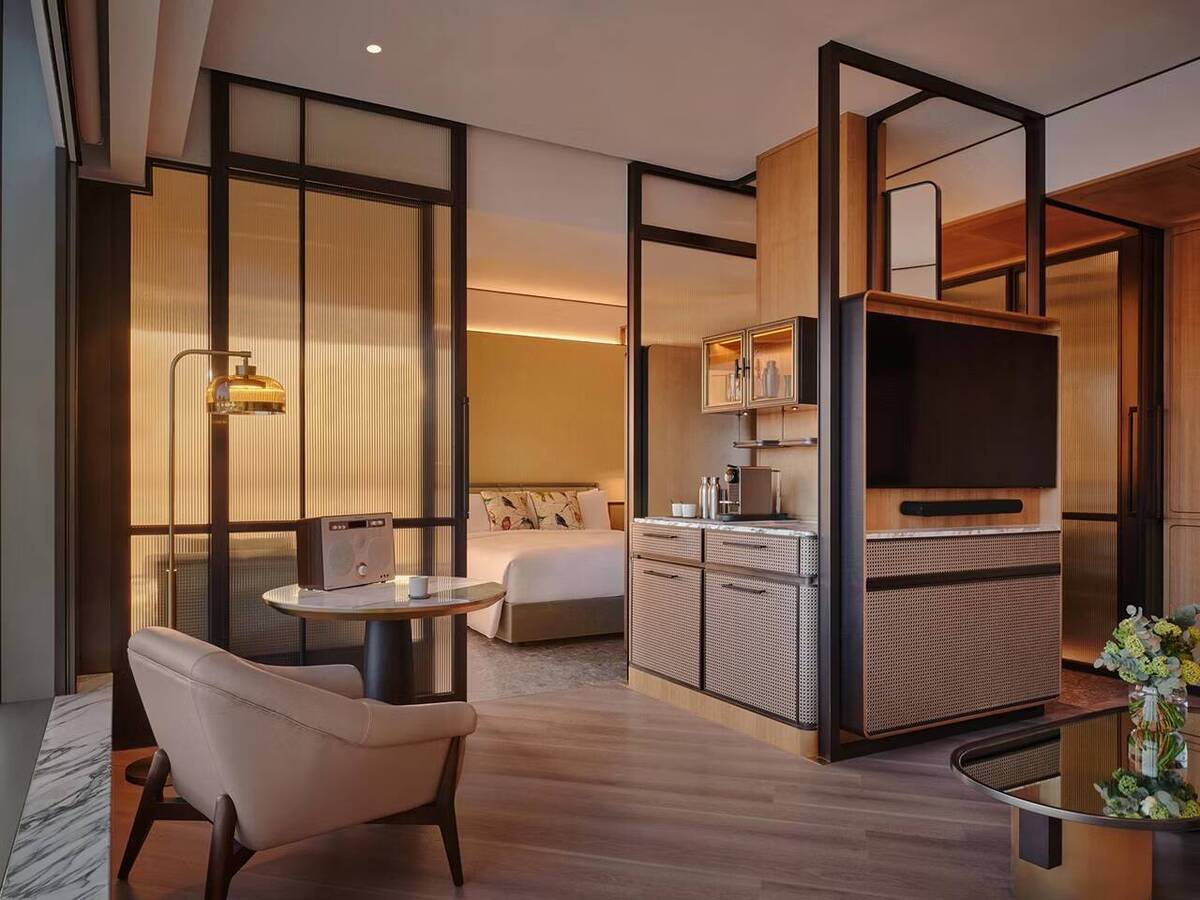 Kimpton Harbour Suite