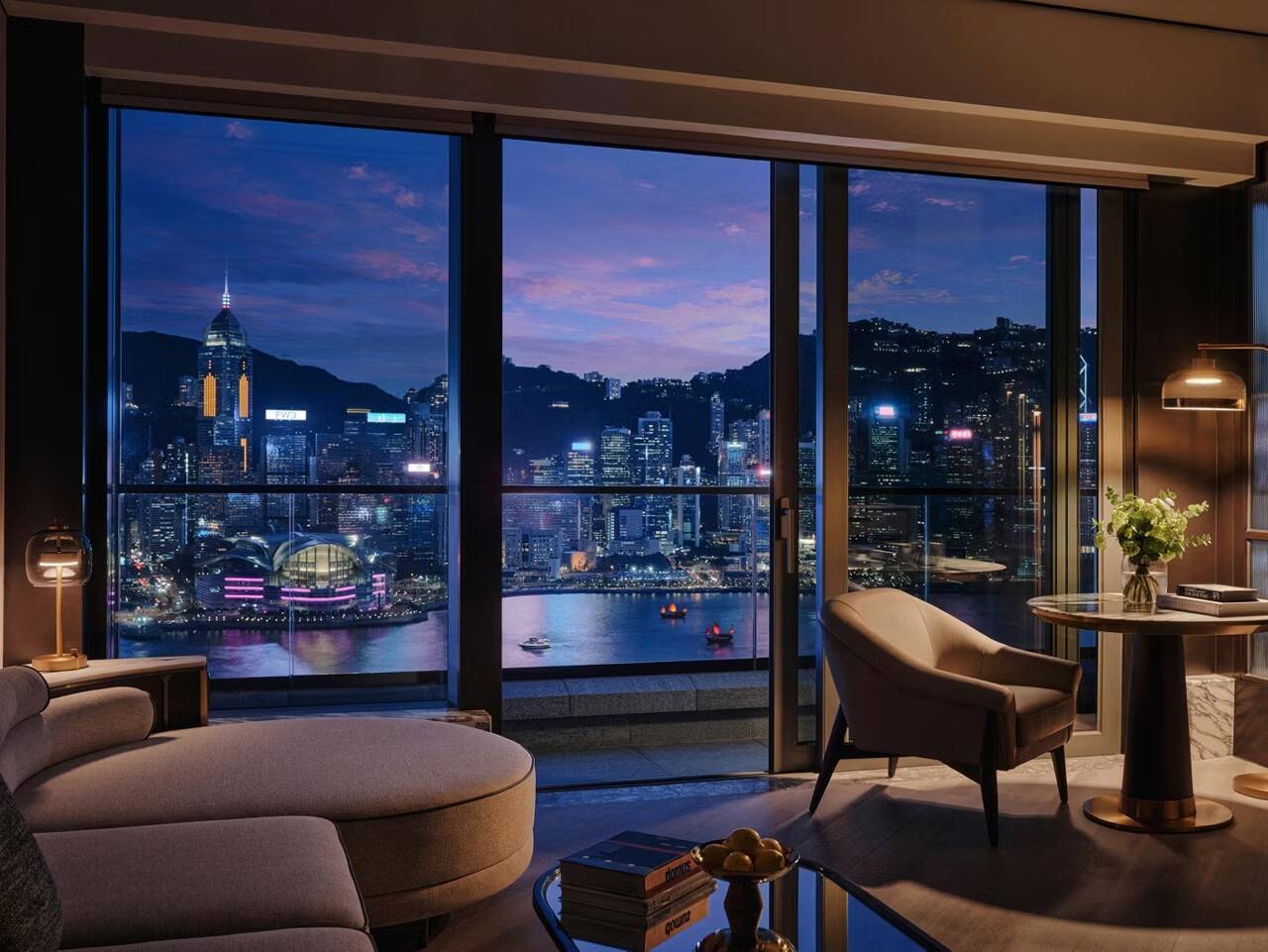 Kimpton Victoria Harbour Suite Balcony
