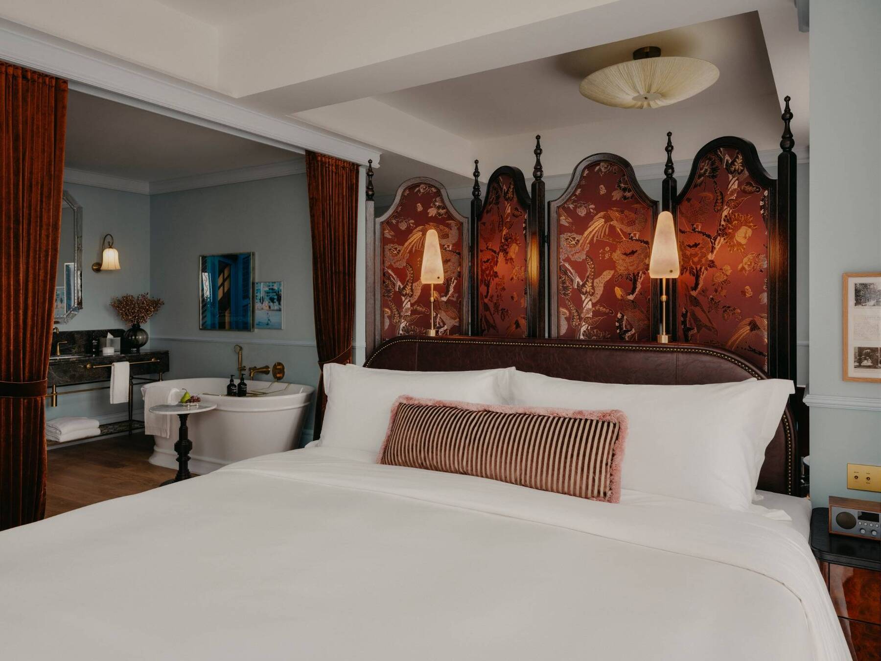 KING PARLOUR SUITE
