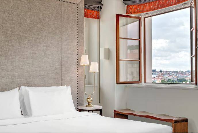TOWER SUITE