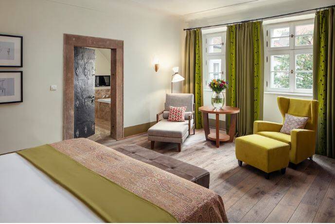 MONASTERY SUITE