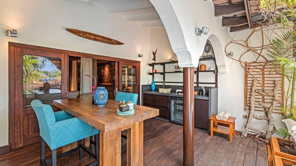 Honeymoon Suite
