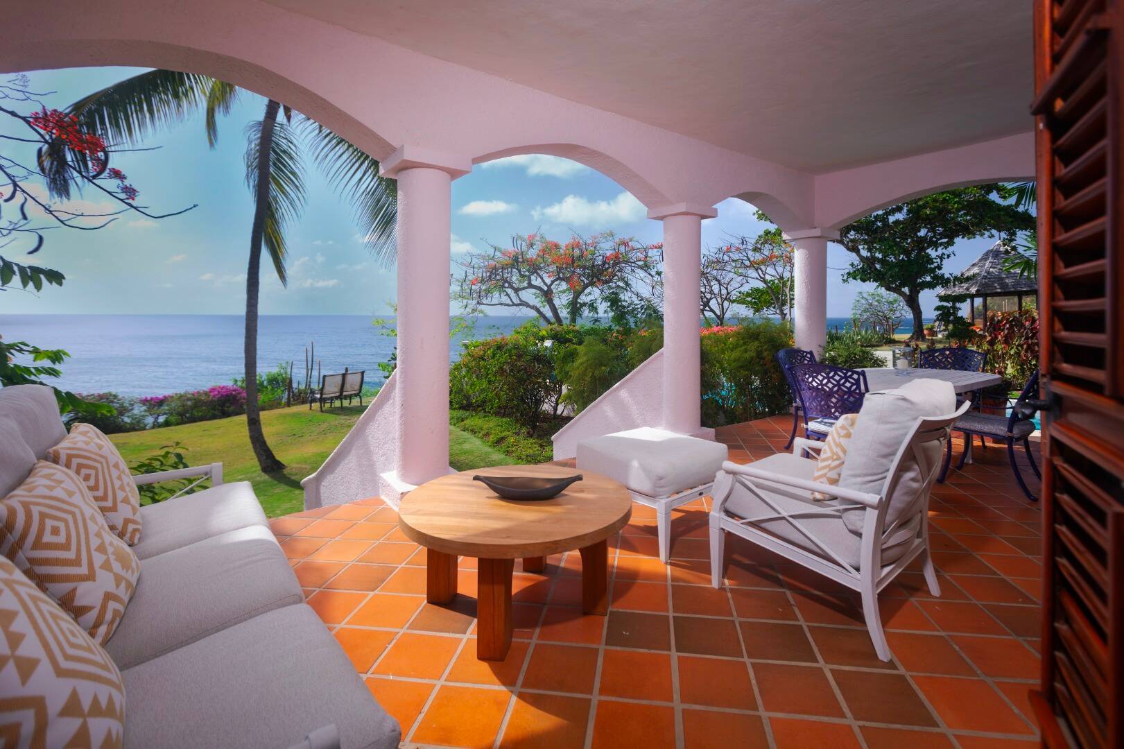 Oceanview Suite