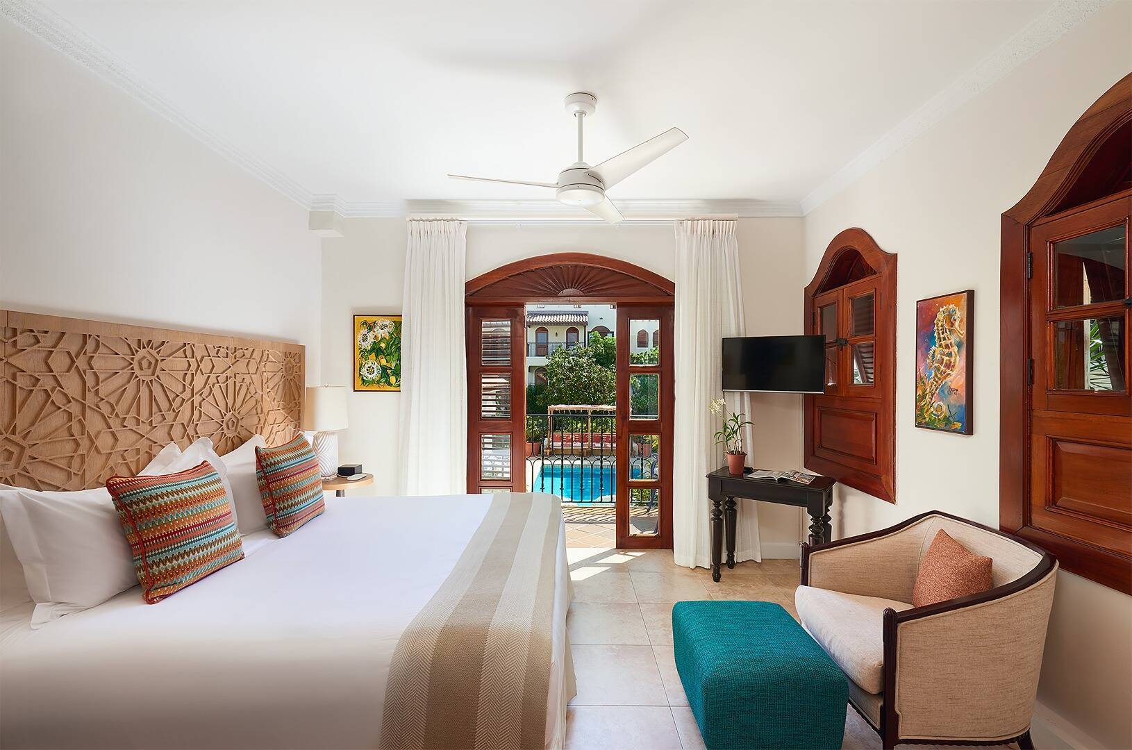 Three Bedroom Oceanview Villa with Pool